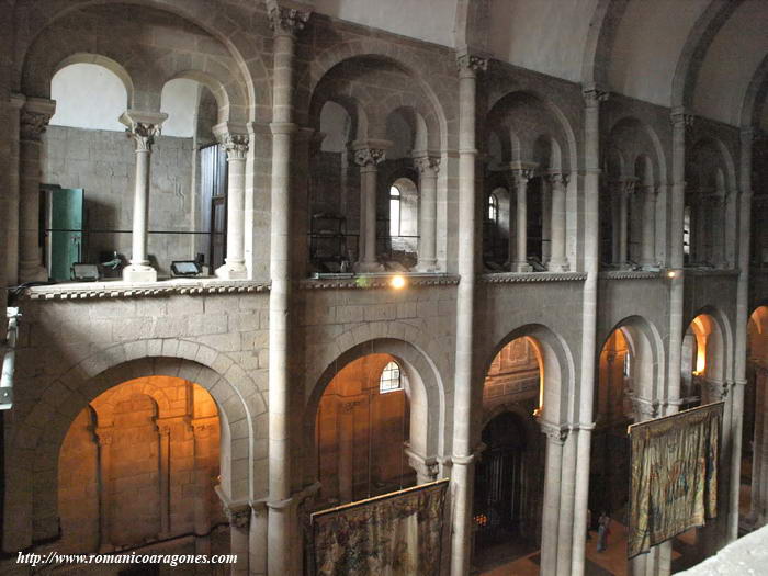 LATERAL DE LA NAVE CENTRAL DESDE LA PARTE POSTERIOR DEL TRIFORIO